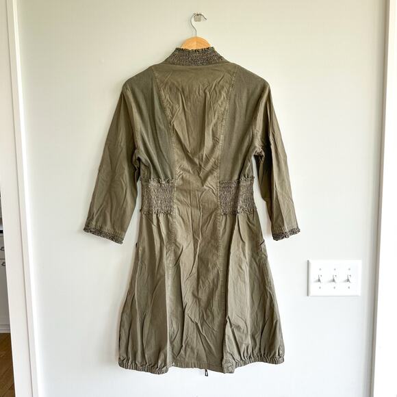 XCVI Smocked Waist Long Sleeve Full Zip Dress Olive Green M NWT - Picture 3 of 11